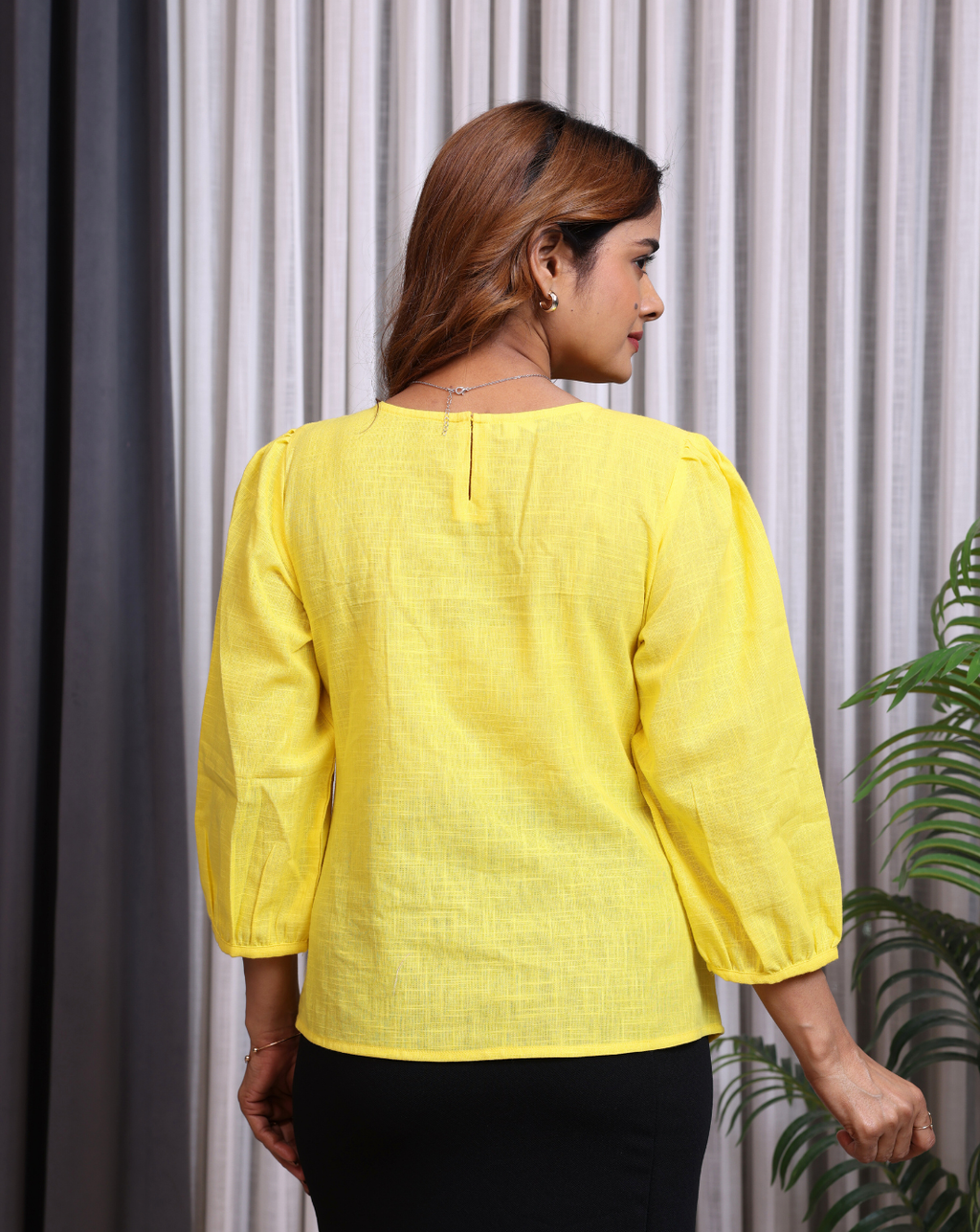 Kaccha Nimbu Top