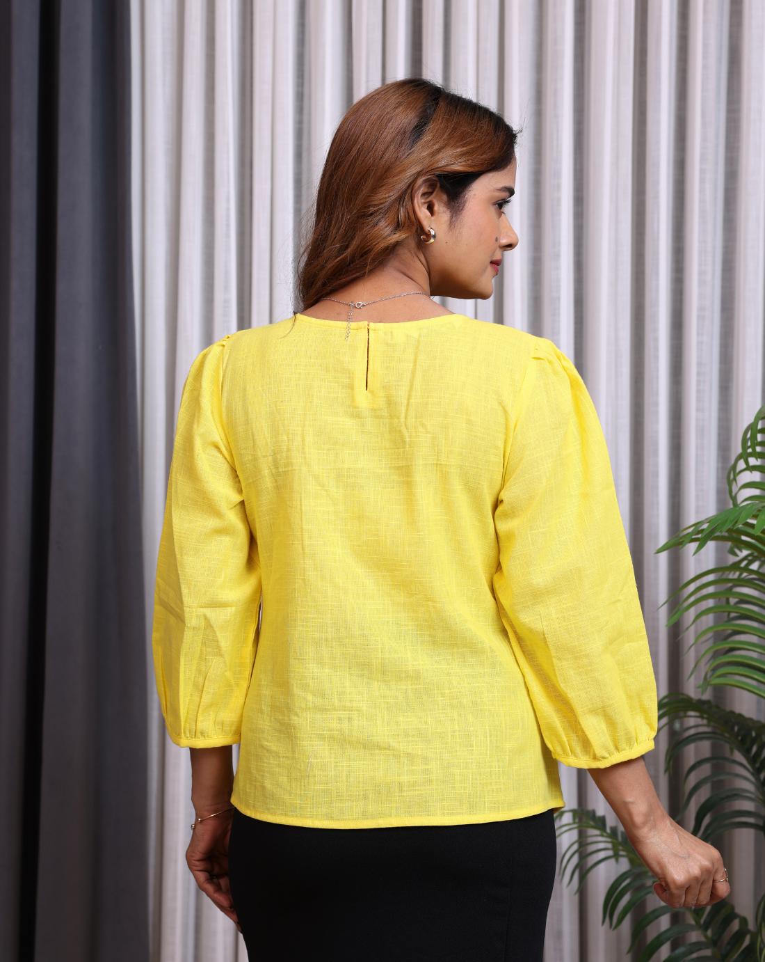 Kaccha Nimbu Top
