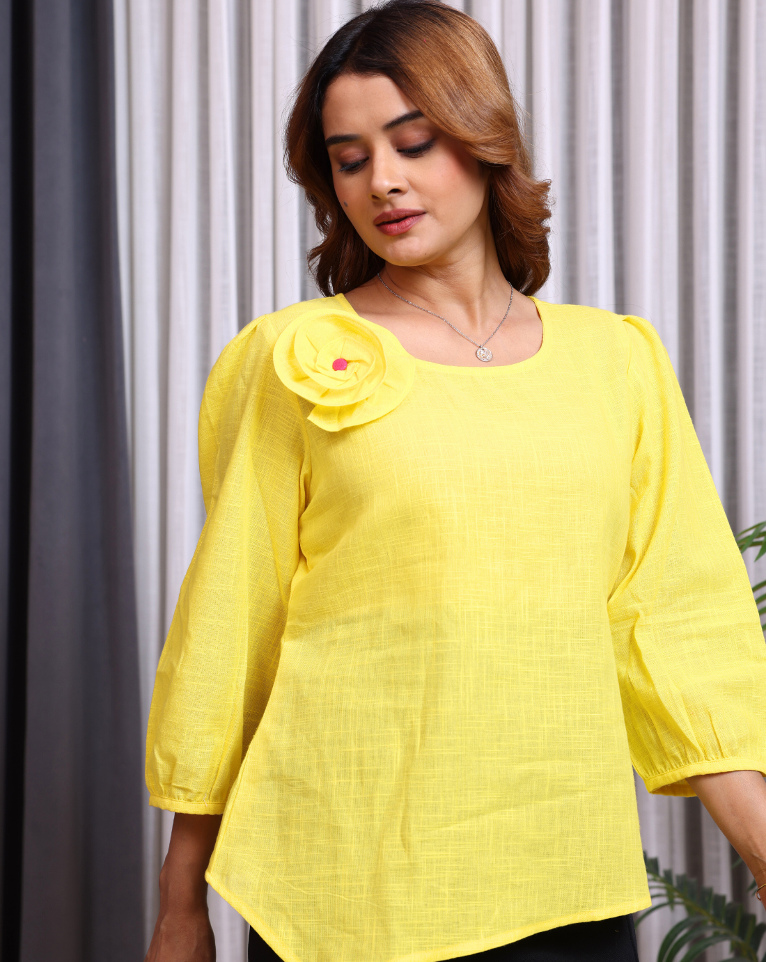 Kaccha Nimbu Top