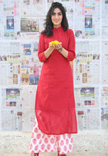 Load image into Gallery viewer, Surkh Rang Red Handloom Kurta / Print Plazo
